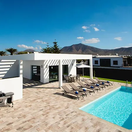 Blancazul Gazmira Villa *